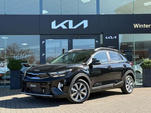 Zwart Nieuw 2024 Kia Stonic SUV | € 28.515 (Eerlijke prijs) - Afbeelding 1/4