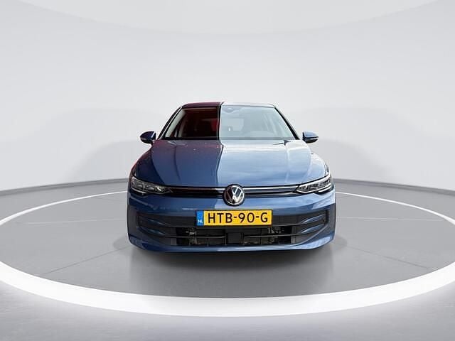 Occasion VW Golf VIII Edition 204 PK (150 kW) 2025 Blauw (metallic) Hatchback
