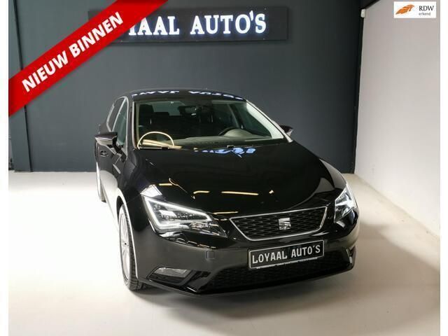 Zwart Gebruikt 2016 Seat Leon Business Hatchback | € 11.499 (Eerlijke prijs) - Afbeelding 1/4