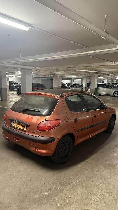 Occasion Peugeot 206 75 PK (55 kW) 2000 Sedan