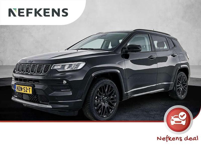Zwart Gebruikt 2022 Jeep Compass SUV | € 28.925 (Eerlijke prijs) - Afbeelding 1/3
