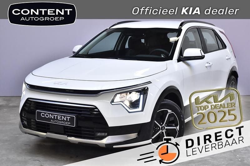 Steel grey (grijs metallic) Nieuw 2024 Kia Niro SUV | € 34.240 (Super prijs) - Afbeelding 1/4