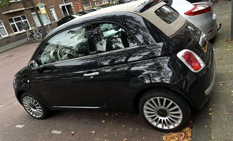 Occasion Fiat 500 Lounge 69 PK (50 kW) 2010 Zwart Cabriolet