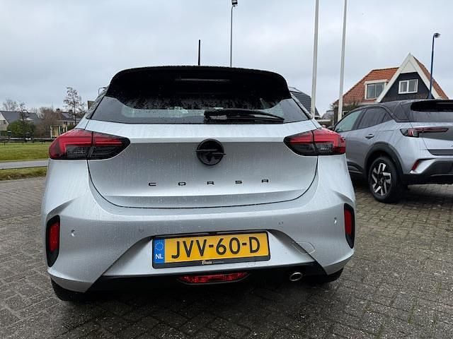 Occasion Opel Corsa 2024 Grijs (metallic) Hatchback