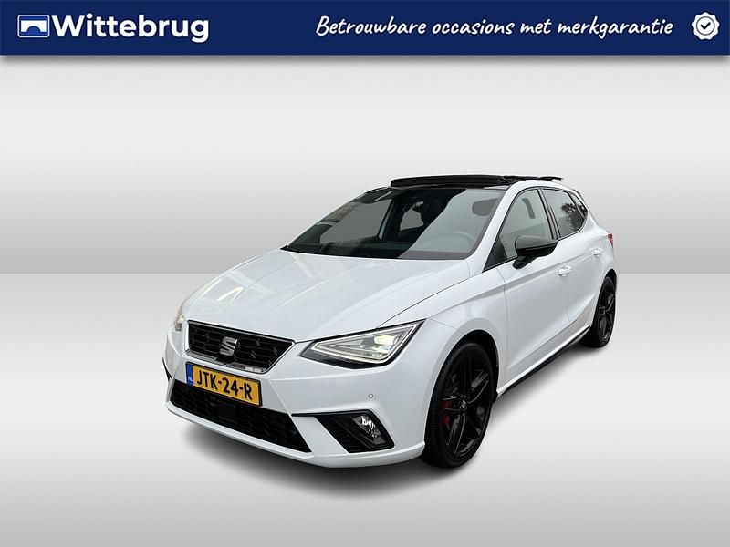 Wit Gebruikt 2026 Seat Ibiza Black Edition Hatchback | € 25.450 (Eerlijke prijs) - Afbeelding 1/2
