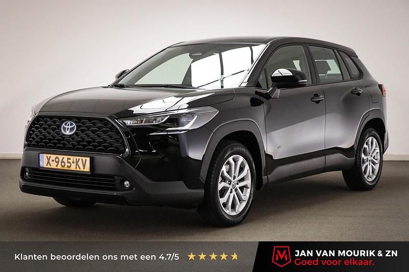 Zwart Gebruikt 2023 Toyota Corolla Cross Business Edition SUV | € 32.595 - Afbeelding 1/4