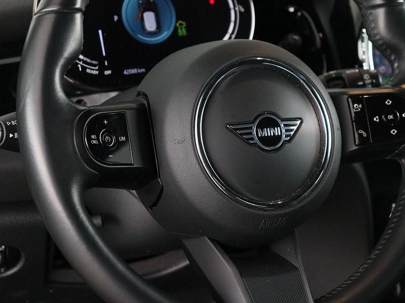 Occasion Mini Cooper 136 PK (100 kW) 2024 Blauw Hatchback