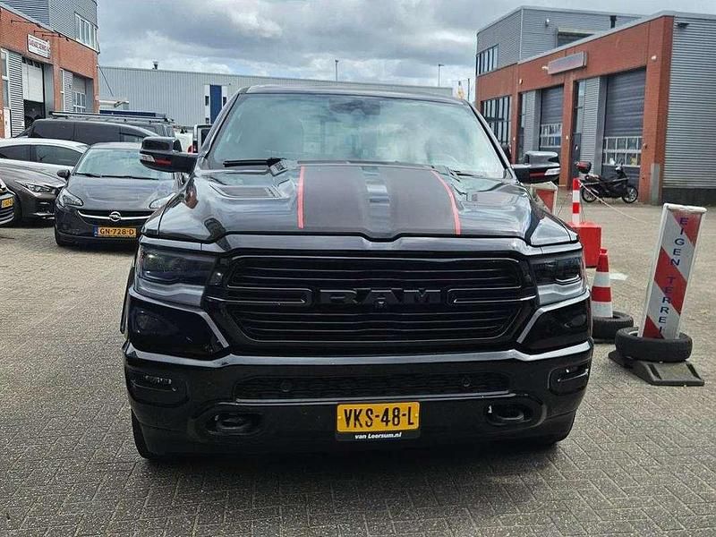 Zwart Gebruikt 2021 RAM 1500 Pickup | € 59.000 (Iets duurder) - Afbeelding 1/4