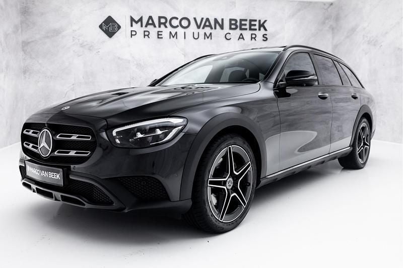 831 grafietgrijs metallic Gebruikt 2021 Mercedes E200 AMG line Stationwagen | € 46.850 (Eerlijke prijs) - Afbeelding 1/4