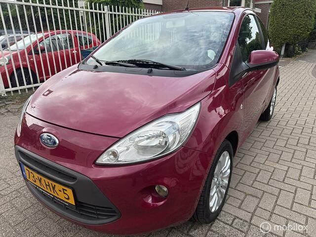 Roze Gebruikt 2009 Ford Ka Titanium Hatchback | € 2.650 (Iets duurder) - Afbeelding 1/4