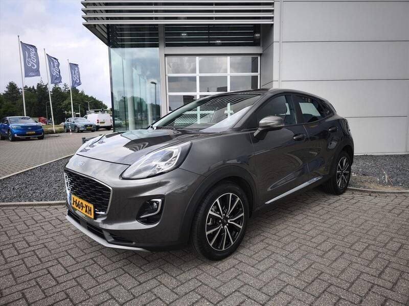 Grijs Gebruikt 2020 Ford Puma Titanium SUV | € 19.435 (Goede deal) - Afbeelding 1/4