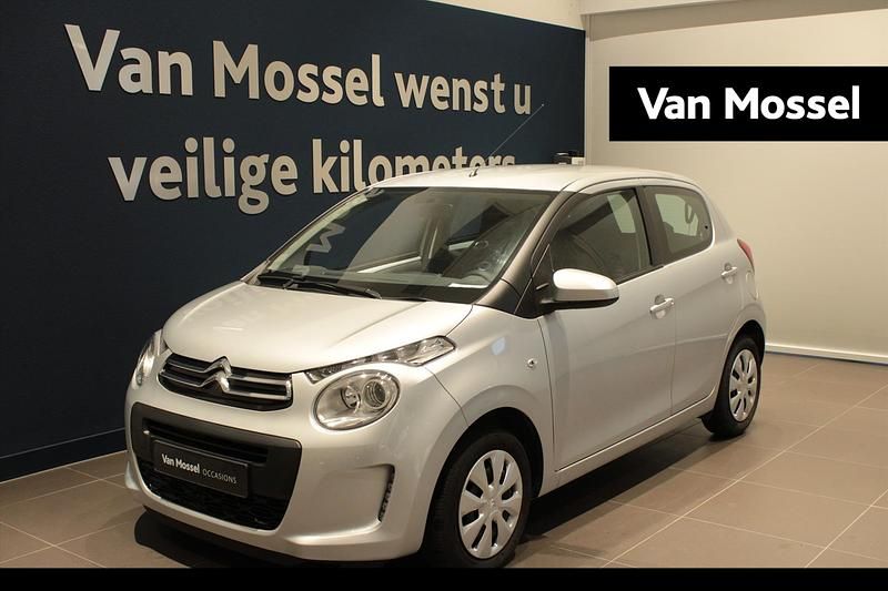 Grijs Gebruikt 2018 Citroën C1 Feel Hatchback | € 8.735 (Eerlijke prijs) - Afbeelding 1/4