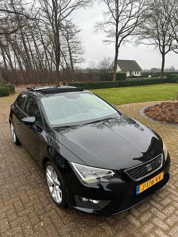 Occasion Seat Leon FR 140 PK (102 kW) 2013 Zwart Stationwagen