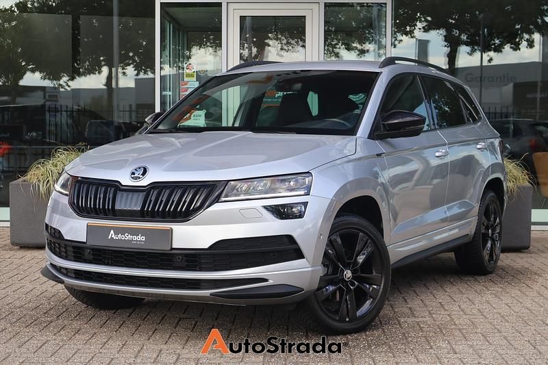 Grijs Occasion 2020 Skoda Karoq SportLine SUV | € 21.900 (Goede deal) - Afbeelding 1/4