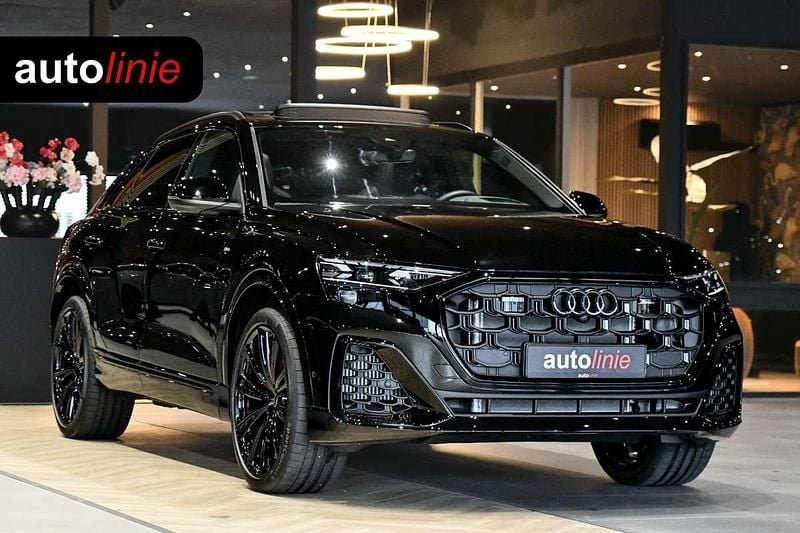 Zwart Nieuw 2025 Audi Q8 Competition SUV | € 111.700 (Goede deal) - Afbeelding 1/4