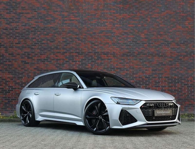 Zilver (mat) Gebruikt 2022 Audi RS6 Exclusive Stationwagen | € 142.950 (Duur) - Afbeelding 1/4