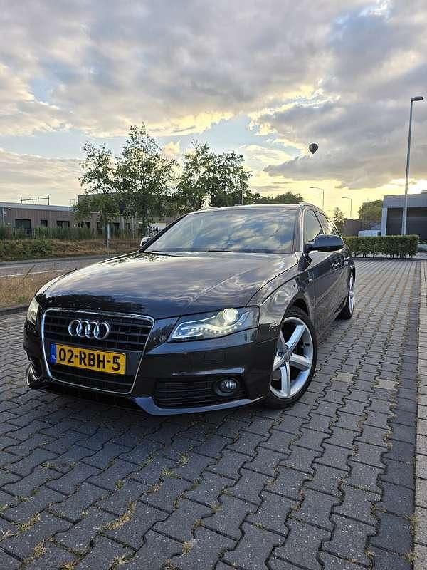 Gebruikt 2011 Audi A4 S-Line Stationwagen | € 4.699 (Eerlijke prijs) - Afbeelding 1/4