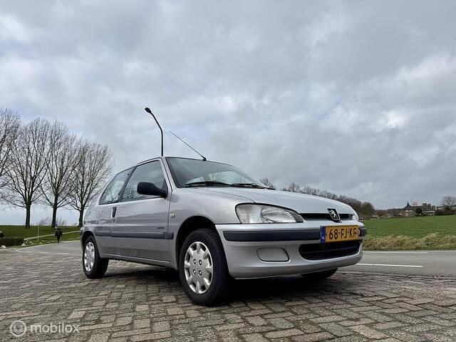 Occasion Peugeot 106 75 PK (55 kW) 2000 Grijs Hatchback