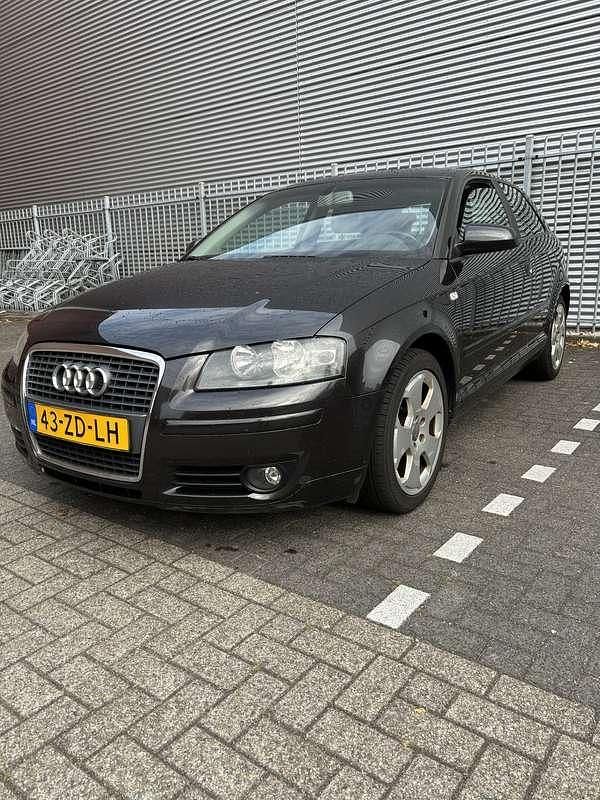 Grijs Gebruikt 2008 Audi A3 Hatchback | € 2.700 (Goede deal) - Afbeelding 1/4