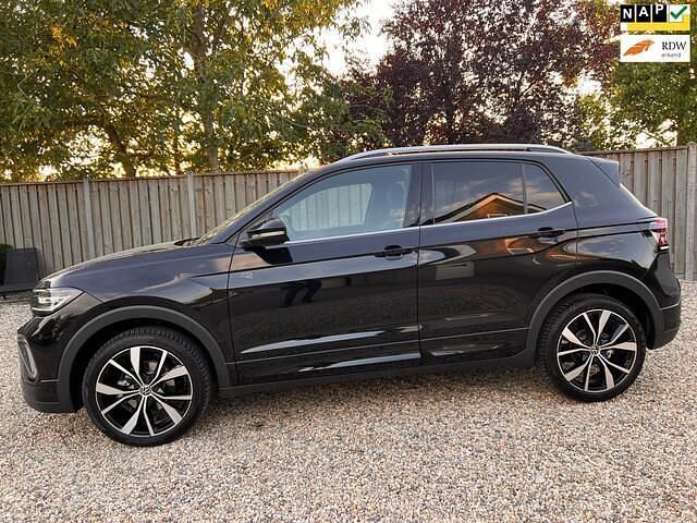 Zwart Gebruikt 2025 VW T-Cross R-line Edition SUV | € 36.950 (Duur) - Afbeelding 1/4