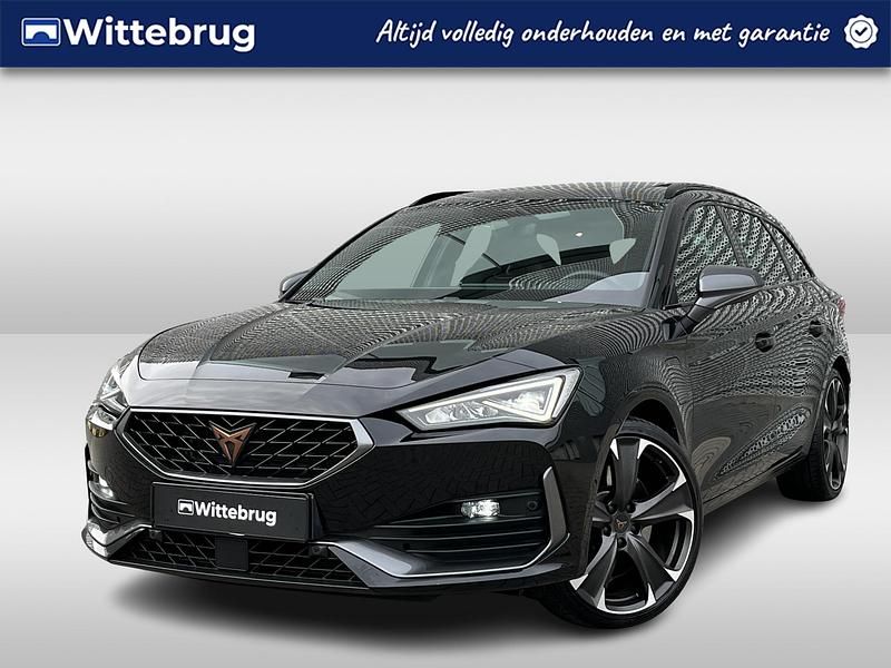Zwart Gebruikt 2022 Cupra Leon VZ Stationwagen | € 29.950 (Iets duurder) - Afbeelding 1/2