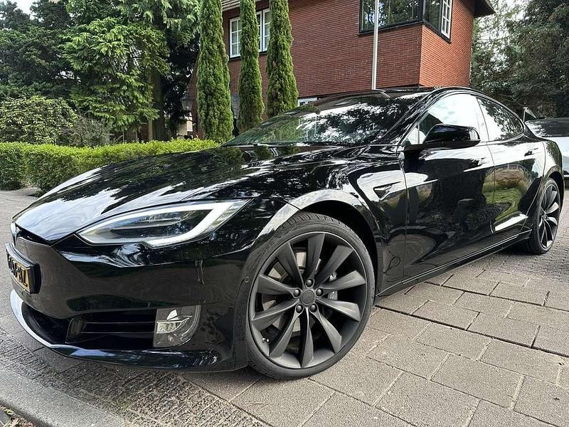 Zwart Gebruikt 2020 Tesla Model S Long Range AWD Hatchback | € 45.000 - Afbeelding 1/4