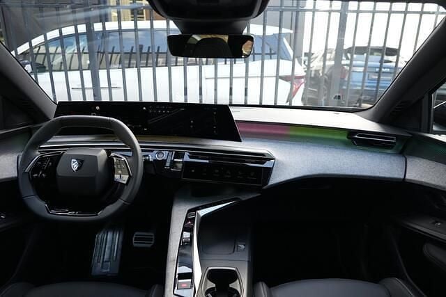 Occasion Peugeot 5008 GTi 144 PK (105 kW) 2026 Zwart SUV