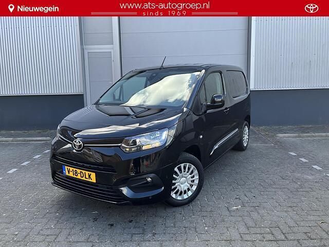Zwart Gebruikt 2024 Toyota Proace City City Van | € 26.500 - Afbeelding 1/4