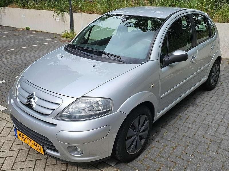 Grijs Gebruikt 2007 Citroën C3 Exclusive Hatchback | € 1.999 (Eerlijke prijs) - Afbeelding 1/4