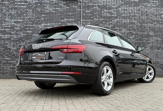 Occasion Audi A4 Sport 150 PK (110 kW) 2018 Zwart (metallic) Stationwagen