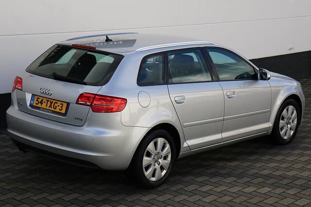 Occasion Audi A3 Sportback 125 PK (91 kW) 2011 Grijs (metallic) Hatchback