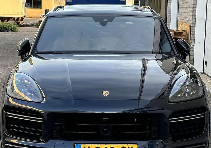 Blauw Gebruikt 2020 Porsche Cayenne Turbo S SUV | € 77.600 - Afbeelding 1/4