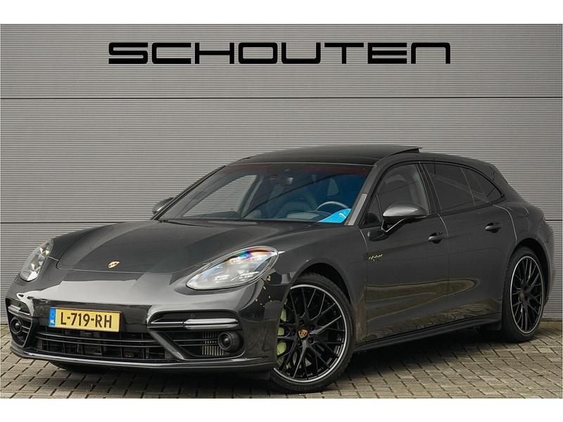 Grijs Gebruikt 2019 Porsche Panamera Turbo S Sedan | € 84.900 - Afbeelding 1/3
