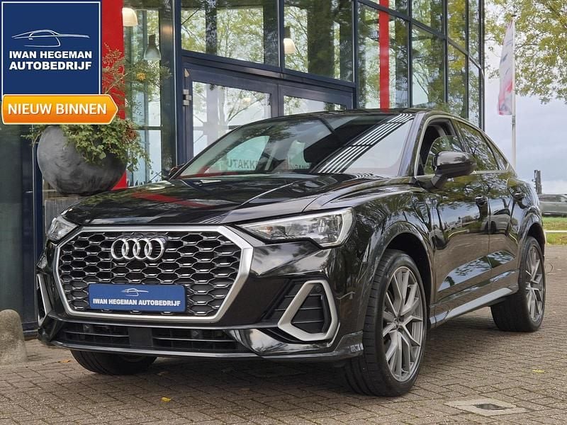 Zwart Gebruikt 2022 Audi Q3 SUV | € 34.490 (Super prijs) - Afbeelding 1/3