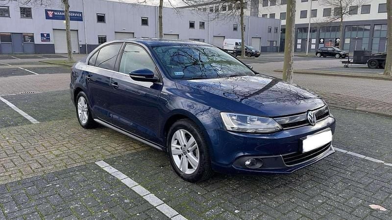 Gebruikt 2013 VW Jetta Hybrid Comfortline Sedan | € 8.000 (Duur) - Afbeelding 1/4
