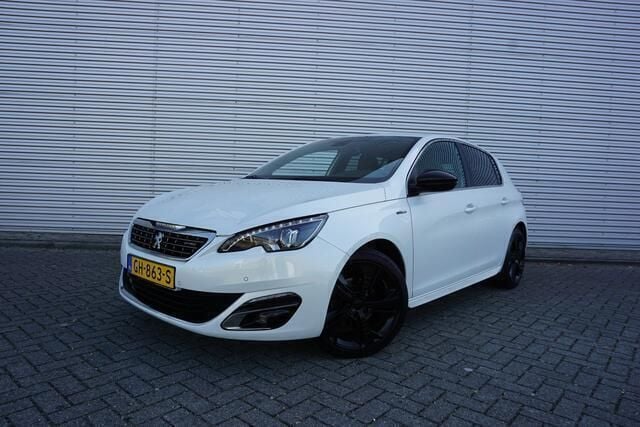 Wit Gebruikt 2015 Peugeot 308 GT-line Hatchback | € 8.750 (Eerlijke prijs) - Afbeelding 1/4