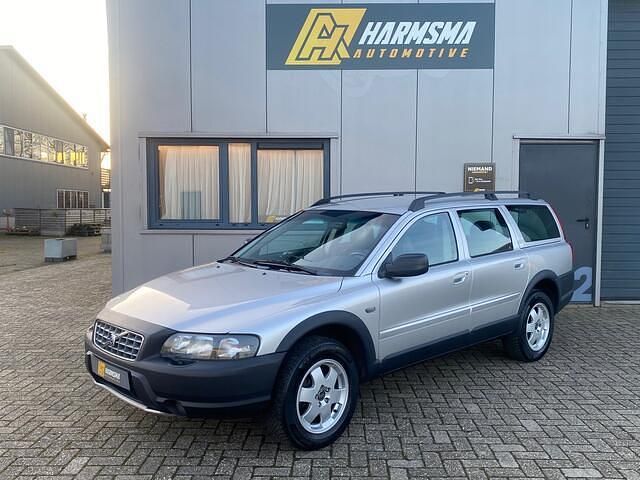 Grijs Occasion 2002 Volvo XC70 Stationwagen | € 6.950 (Eerlijke prijs) - Afbeelding 1/4