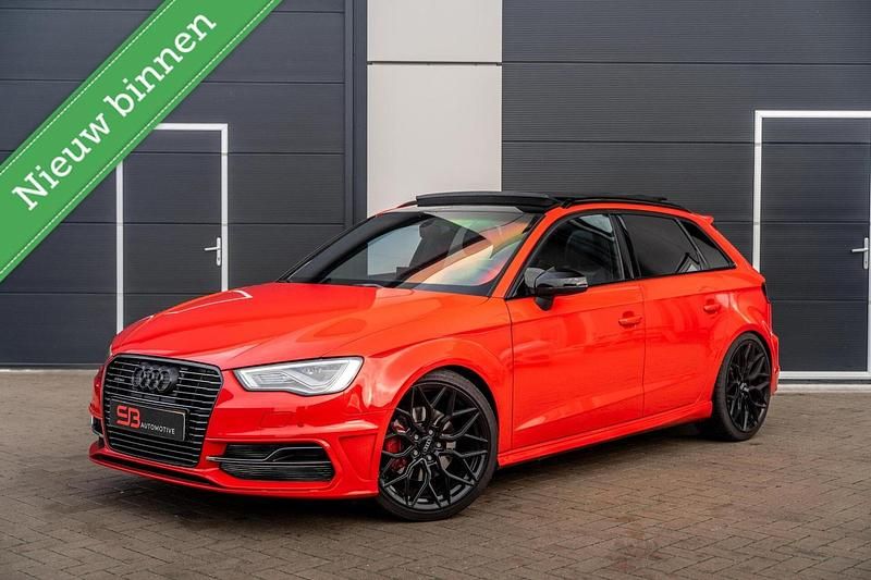 Rood Gebruikt 2014 Audi A3 Sportback e-tron S-Line Hatchback | € 13.950 (Eerlijke prijs) - Afbeelding 1/4