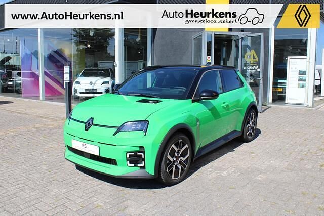 Groen, metallic lak Nieuw 2025 Renault R5 Urban Hatchback | € 27.945 (Goede deal) - Afbeelding 1/4