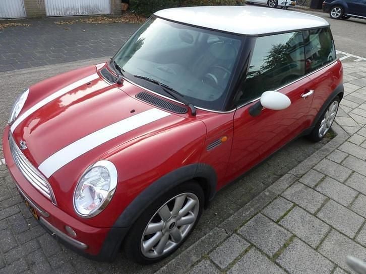 Rood Gebruikt 2003 Mini Cooper Chili Hatchback | € 1.750 (Goede deal) - Afbeelding 1/4