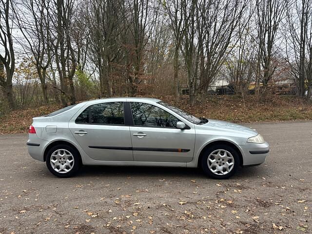 Occasion Renault Laguna II 116 PK (85 kW) 2004 Grijs Hatchback