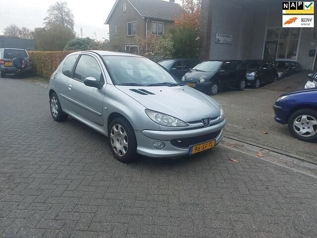 Grijs Gebruikt 2005 Peugeot 206 Hatchback | € 599 (Super prijs) - Afbeelding 1/4
