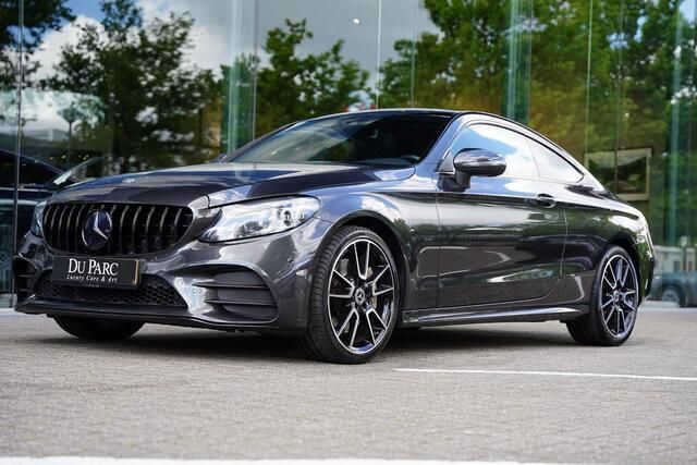 Grijs Gebruikt 2018 Mercedes C300 AMG Coupé | € 34.888 (Eerlijke prijs) - Afbeelding 1/4