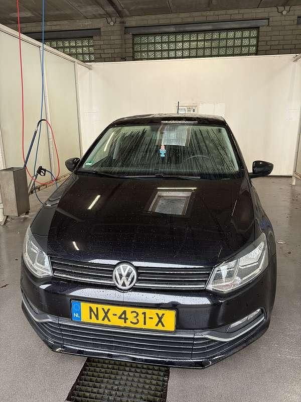 Zwart Gebruikt 2017 VW Polo Comfortline Hatchback | € 4.000 (Super prijs) - Afbeelding 1/4