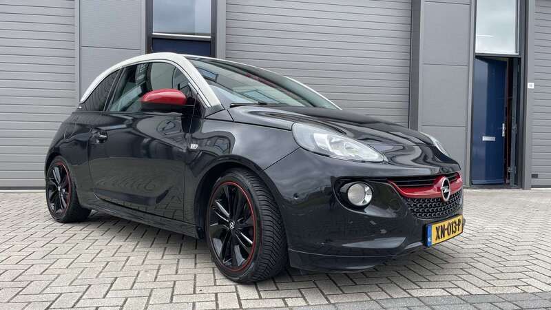 Zwart Gebruikt 2014 Opel Adam Glam Hatchback | € 8.000 (Eerlijke prijs) - Afbeelding 1/4