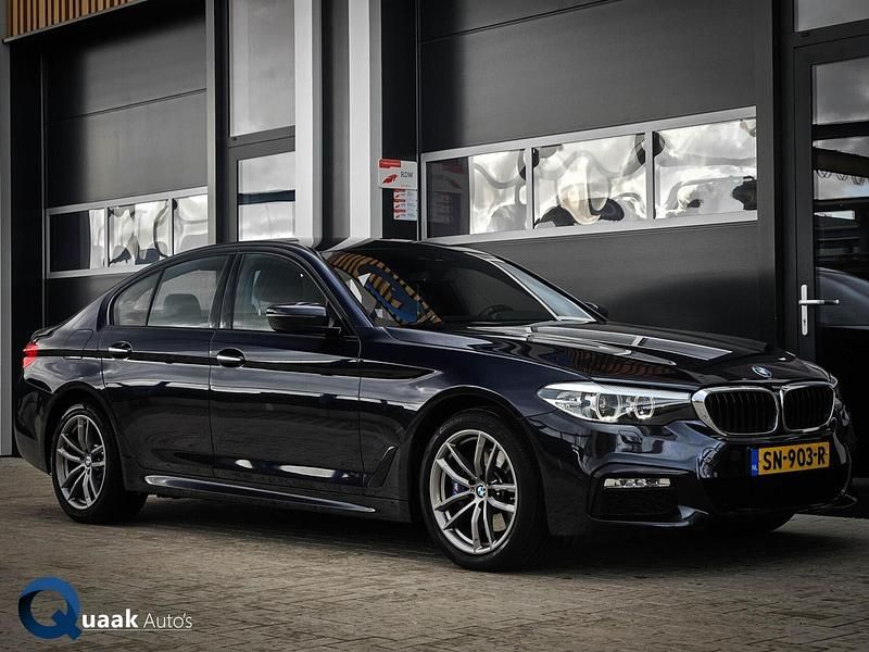 Zwart Gebruikt 2017 BMW 530 M Sport Sedan | € 19.950 (Duur) - Afbeelding 1/4