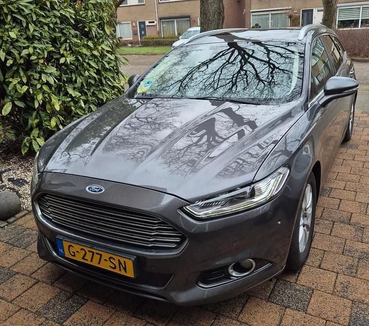 Grijs Occasion 2015 Ford Mondeo Titanium Stationwagen | € 10.500 (Eerlijke prijs) - Afbeelding 1/4