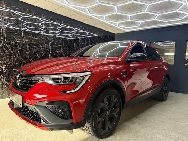 Rood, metallic lak Gebruikt 2024 Renault Arkana R.S. SUV | € 26.250 (Goede deal) - Afbeelding 1/4