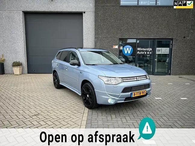 Blauw Gebruikt 2014 Mitsubishi Outlander P-HEV Instyle SUV | € 11.950 (Goede deal) - Afbeelding 1/4