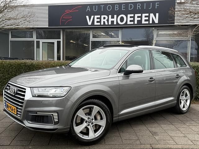 Grijs Occasion 2016 Audi Q7 Premium SUV | € 21.950 (Super prijs) - Afbeelding 1/4